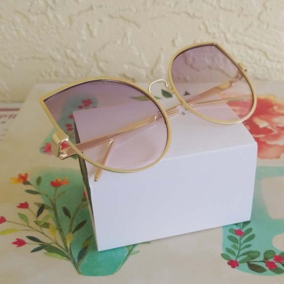 2019 CLEAR 2 TONE LENS CAT EYE STYLE SUNGLASSES O - Picture 3 of 3